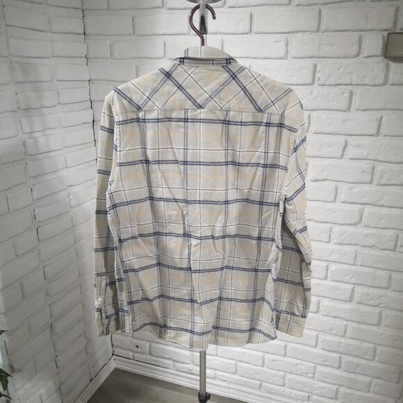 2 / $30.00 - Quicksilver Men's Modern Fit Size Medium Grey/Navy Plaid Shirt - Picture 2 of 13
